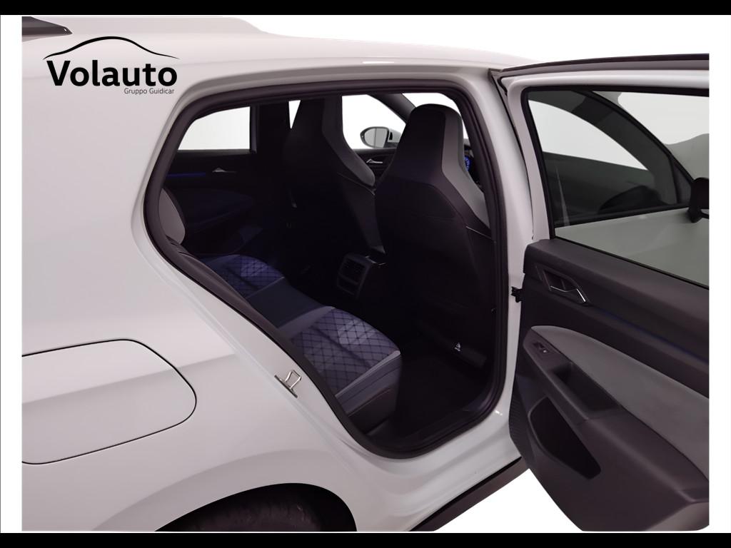 VOLKSWAGEN Golf VIII 2020 - Golf 1.5 tsi evo R-Line 130cv