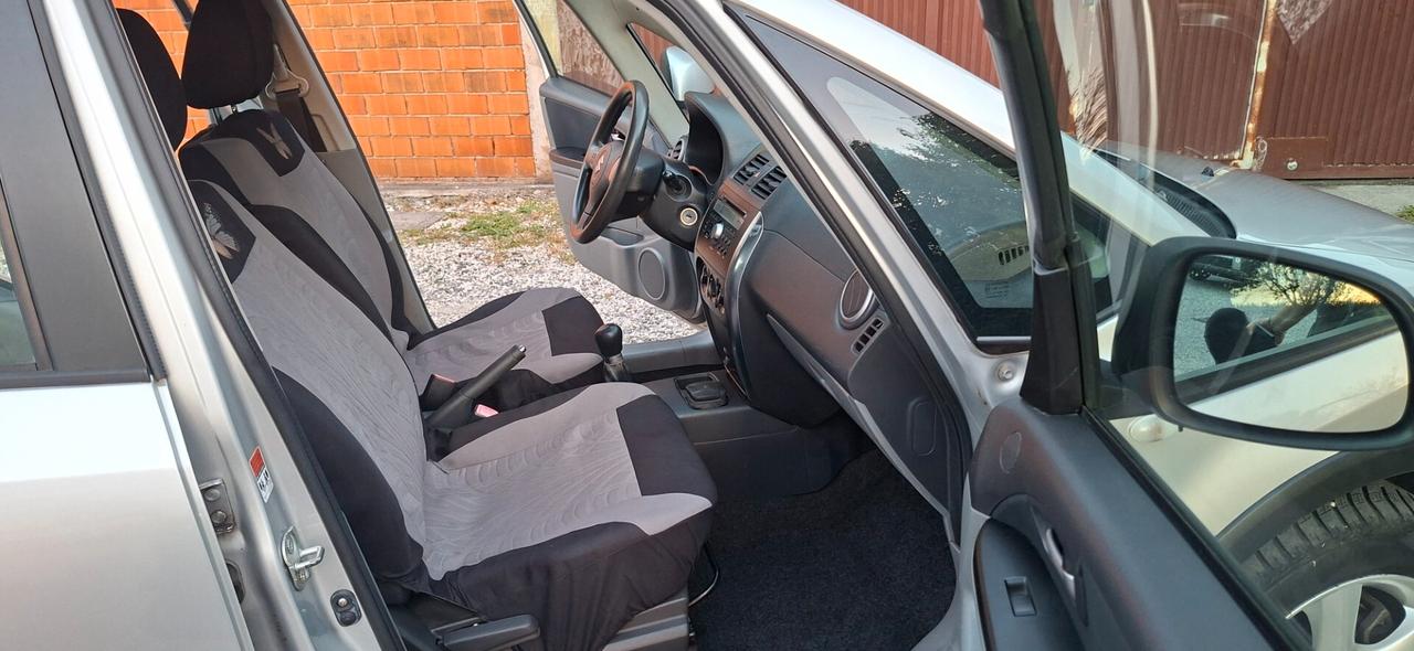 SUZUKI SX4 1.6 4X4 CON BLOCCO FULL OPTIONAL