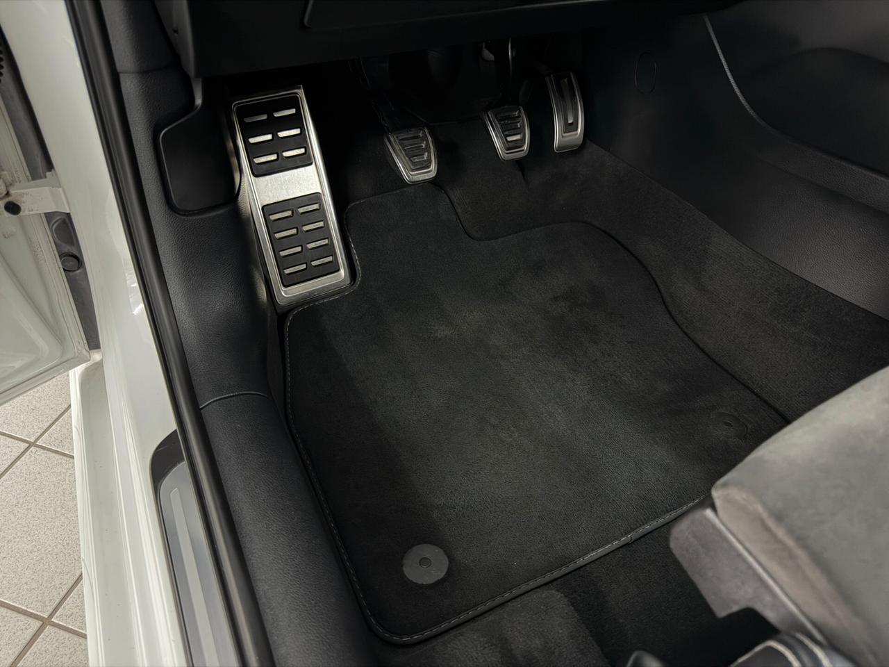 Audi A3 S3 2.0 TFSI 300 CV QUATTRO 3P RETROCAMERA PELLE ALCANTARA BIXENO ALLARME SUBWOOFER RUOTINO