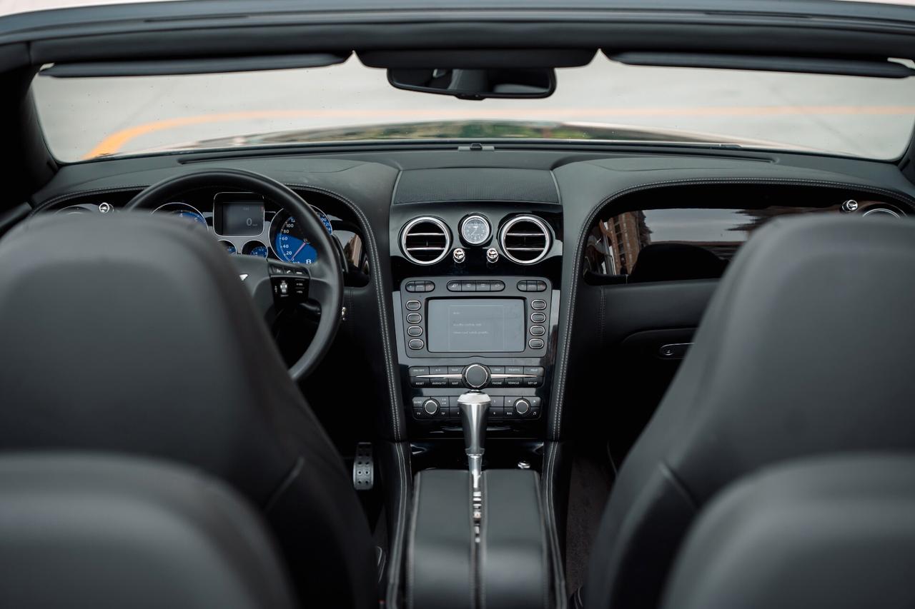 Bentley Continental GTC PACCHETTO MULINER