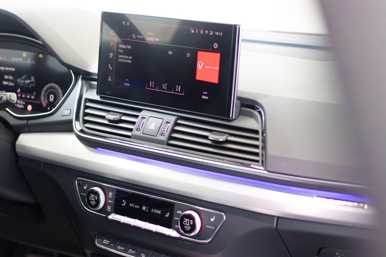 Audi Q5 Sportback 40 Tdi Quattro S-line Black Identity 204