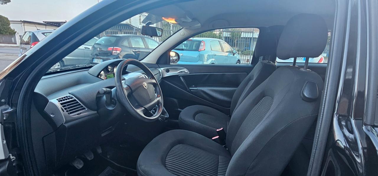 Lancia Ypsilon 1.2 Argento Solo 56000 KM