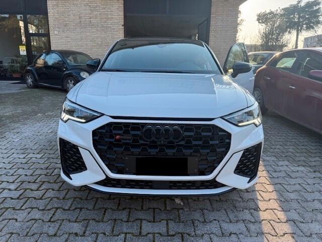 Audi Q3 RS SPB quattro S tronic Pano B&O