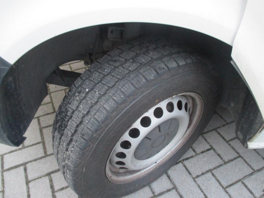 Volkswagen Transporter 2.0 TDI 102 CV 3 POSTI