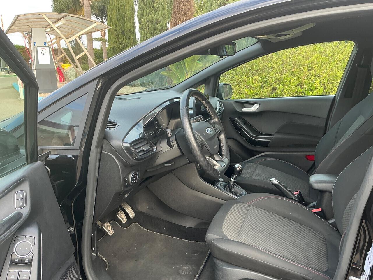 Ford Fiesta 1.5 TDCi 5 porte ST-Line