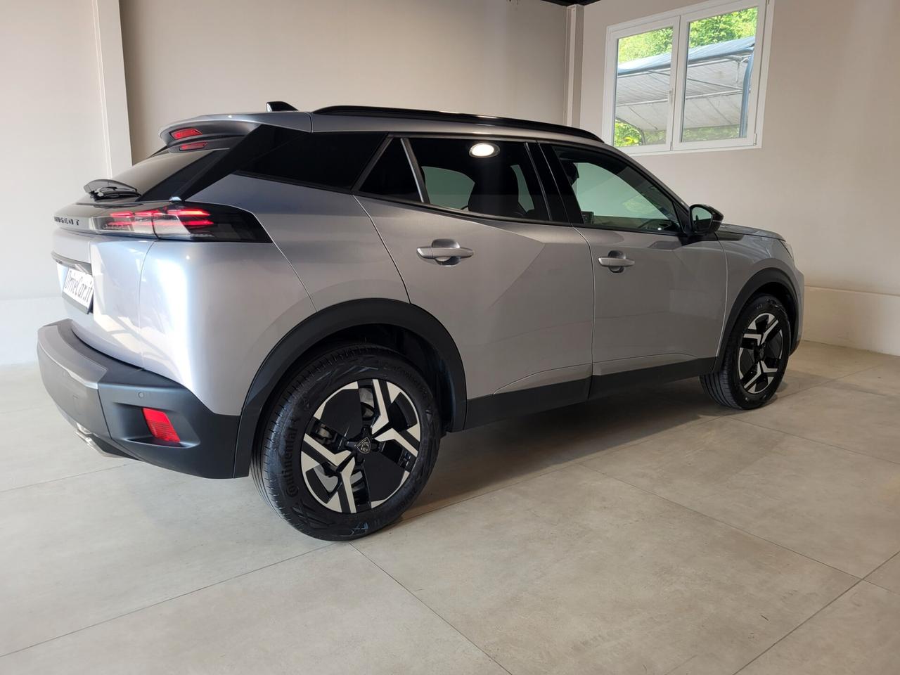 Peugeot 2008 1.2 ALLURE AUT. CRUISE LED CARPLAY PELLE NAVI
