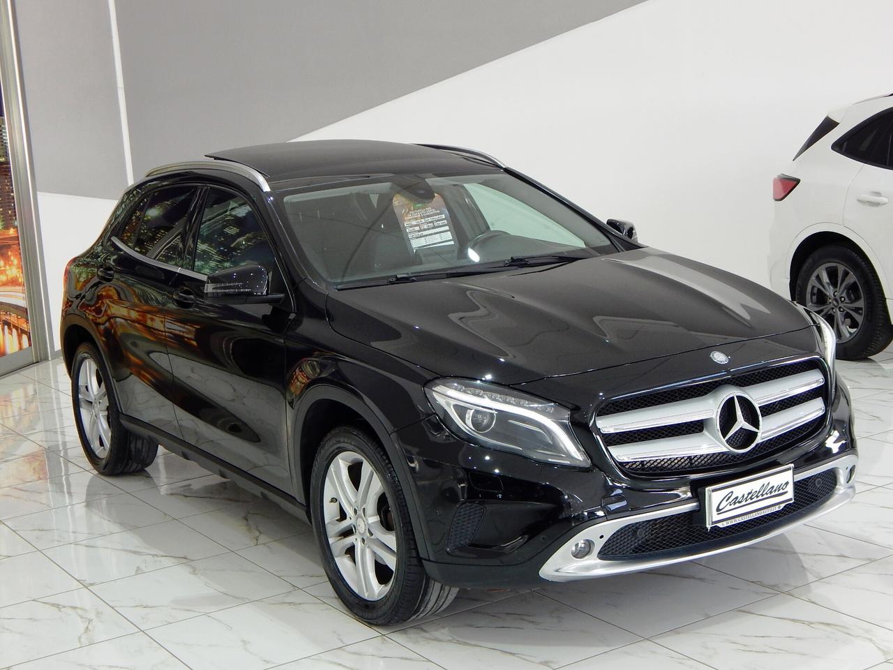Mercedes-Benz GLA 200 d Sport Enduro Aut. TETTO-NAVI-PELLE-PARK-XENO-LED