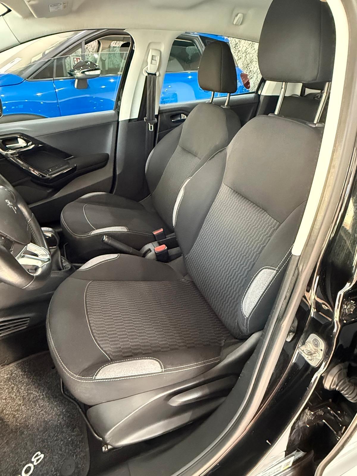 Peugeot 208 BlueHDi 75 5 porte Allure