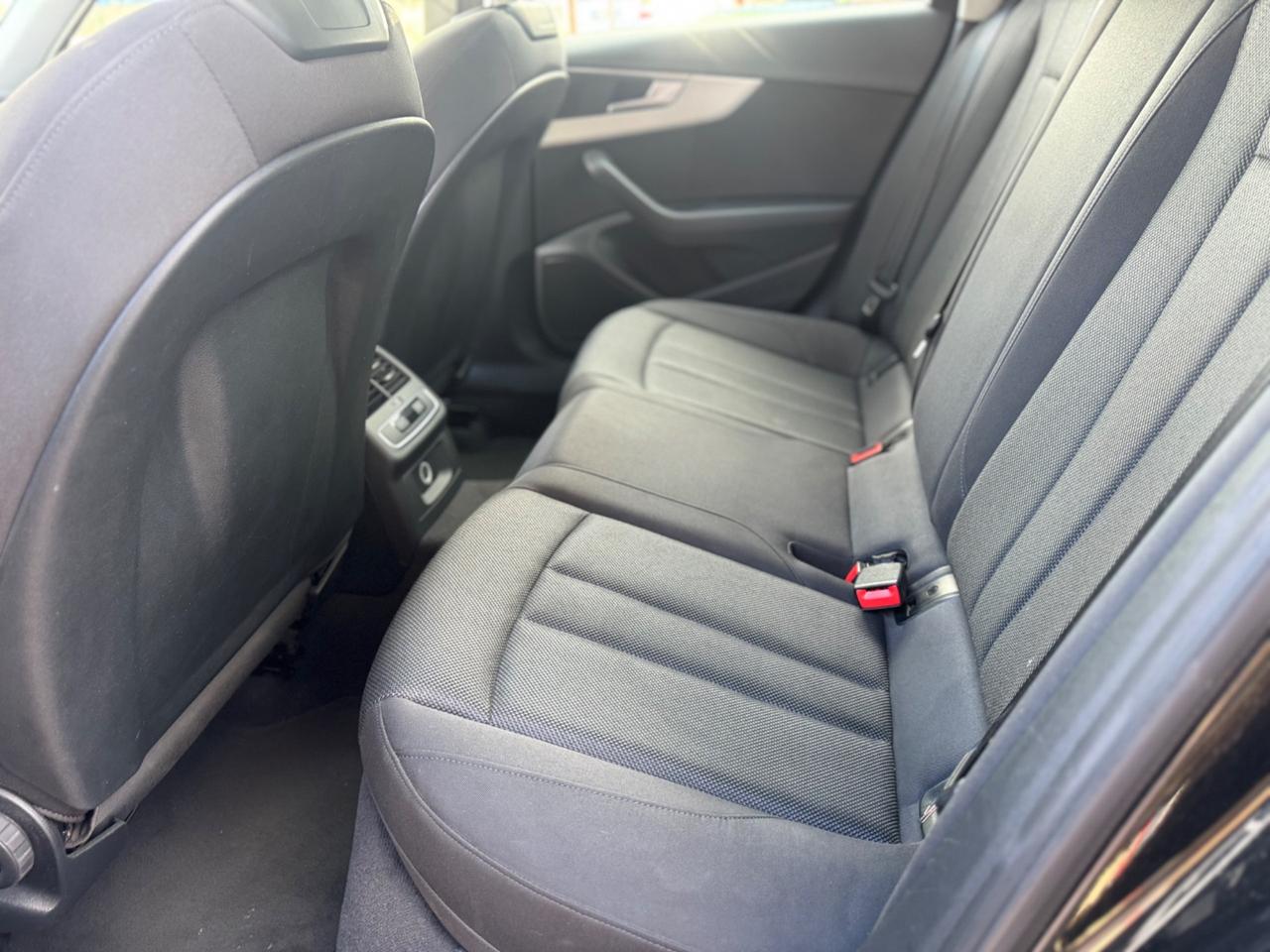 Audi A4 35 TDI S tronic Sport IVA ESPOSTA