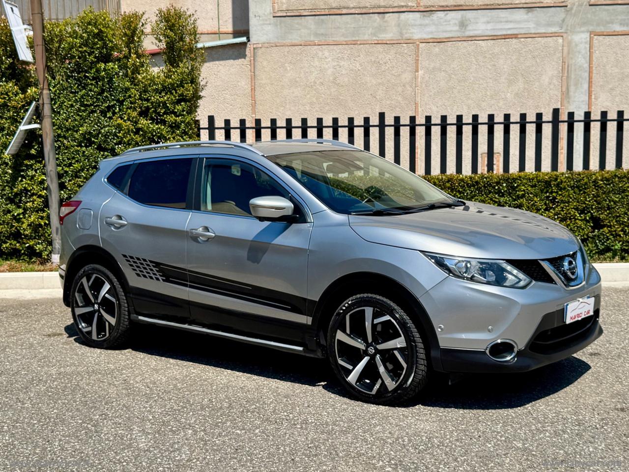 NISSAN Qashqai 1.6 dCi 4WD N-Connecta