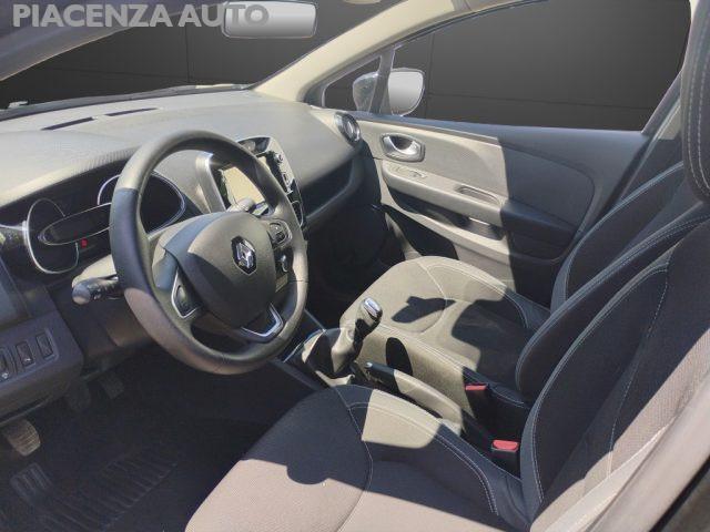 RENAULT Clio 1.2 75CV 5 porte.NAVIGATORE..NEO PATENTATI