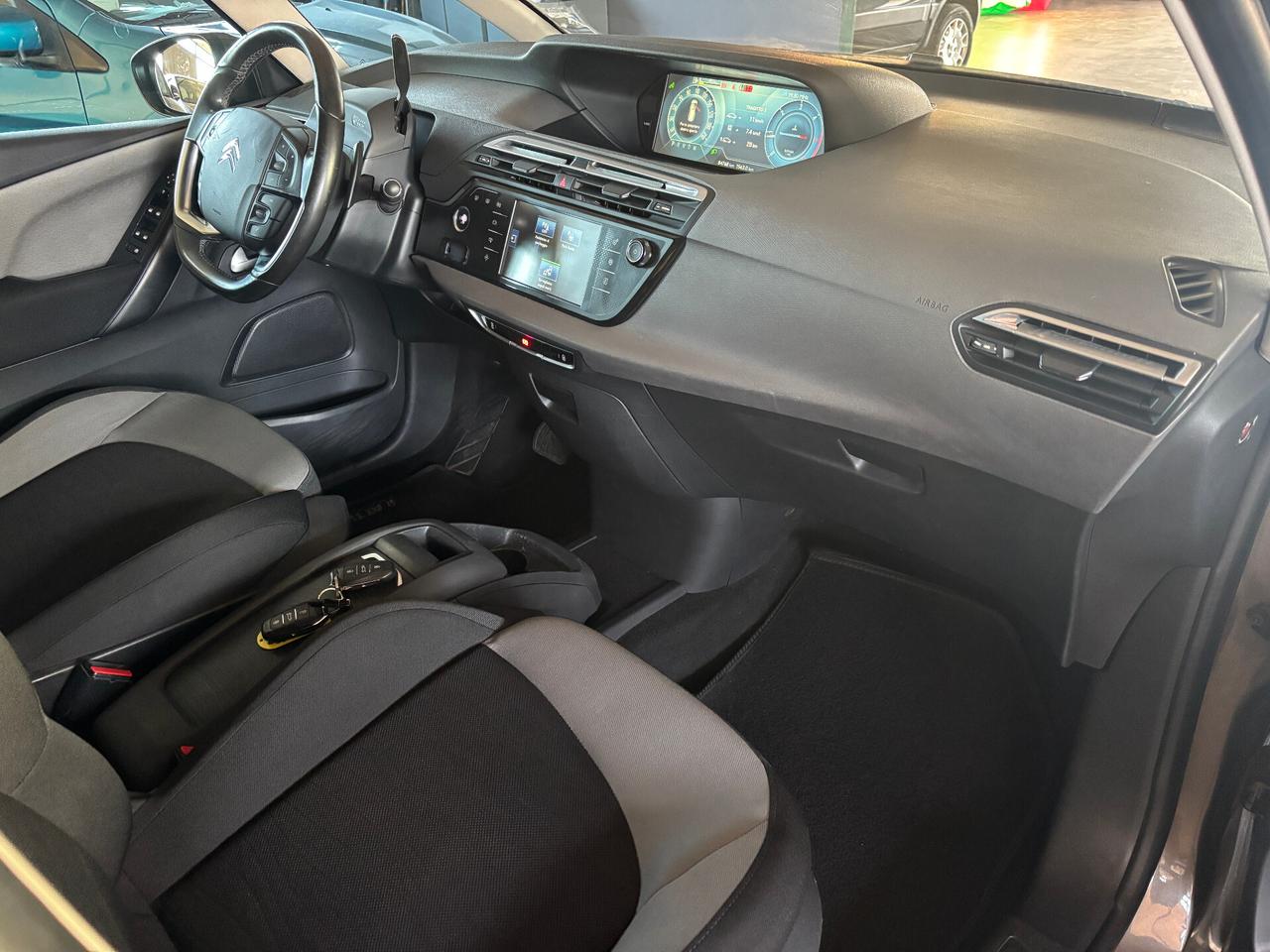 Citroen Grand C4 Picasso 1.6 BlueHDi 120 S&S EAT6 EXCLUSIVE