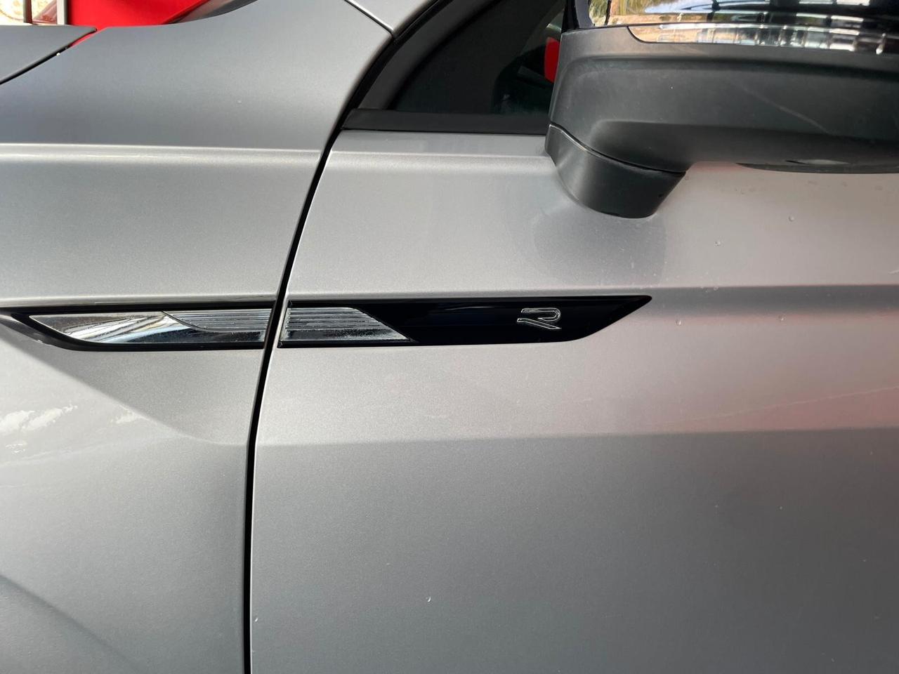 VOLKSWAGEN TIGUAN 2.0TDI R-LINE DSG 150cv