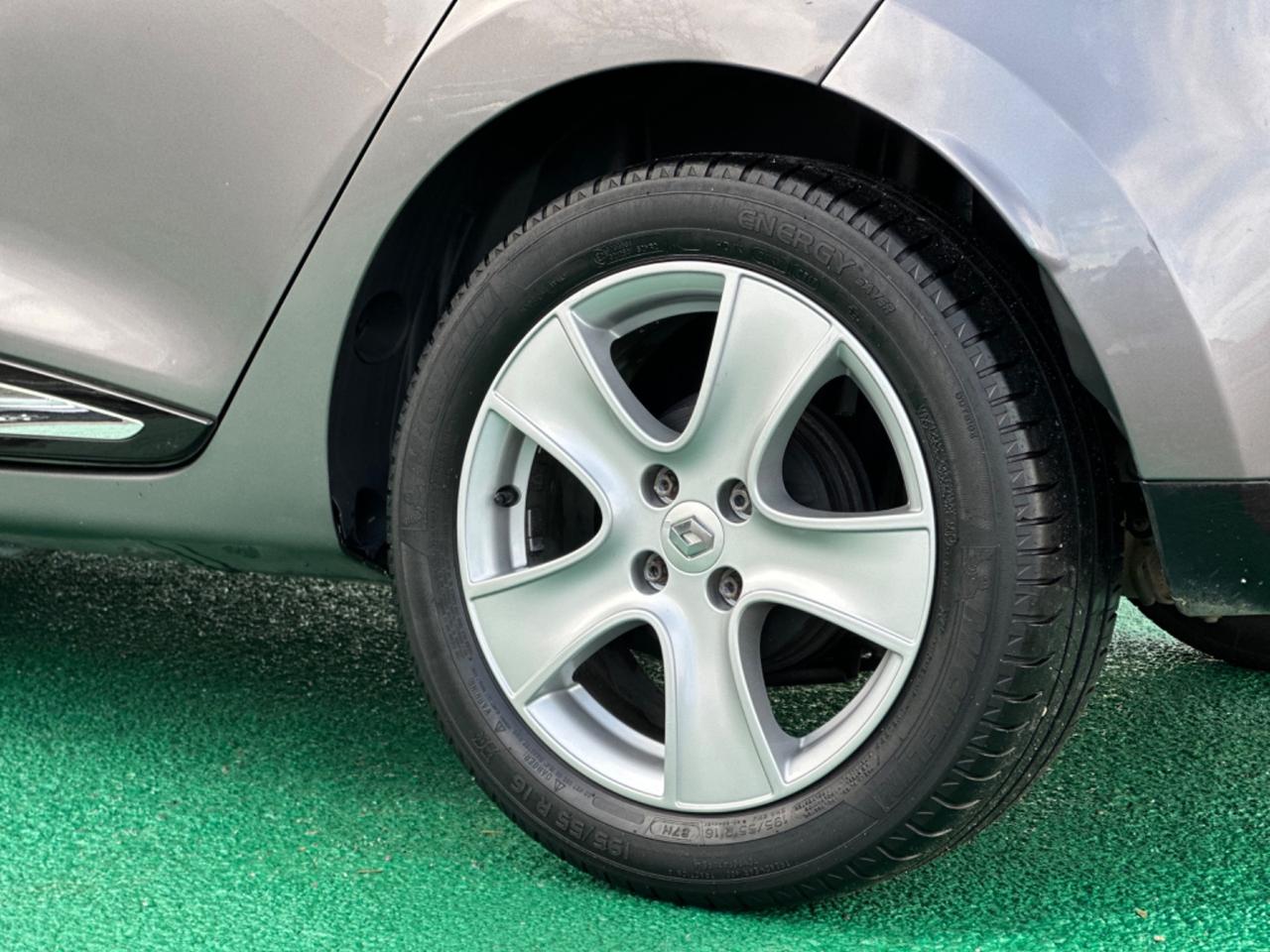 Renault Clio 1.5 dci 75cv Live 2013