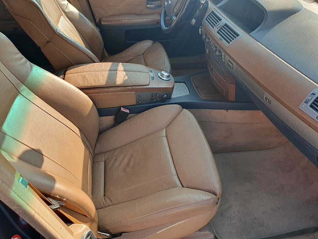 Bmw 735i 3.6v8 272cv benzina GPL ASI 2002