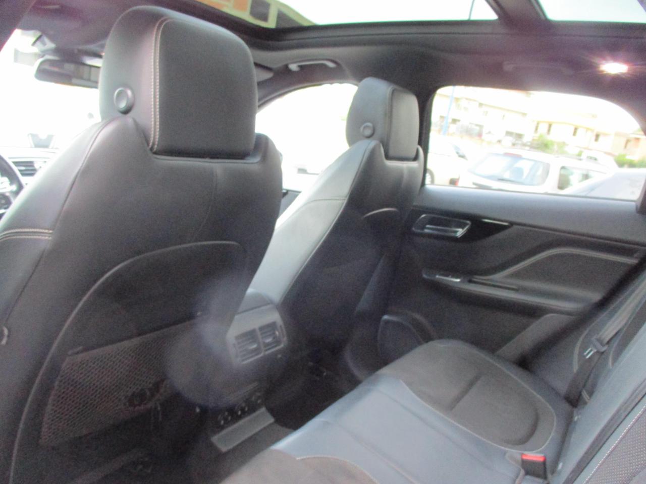 Jaguar F-Pace 2.0d R-Sport awd 180cv auto * MOTORE NUOVO*