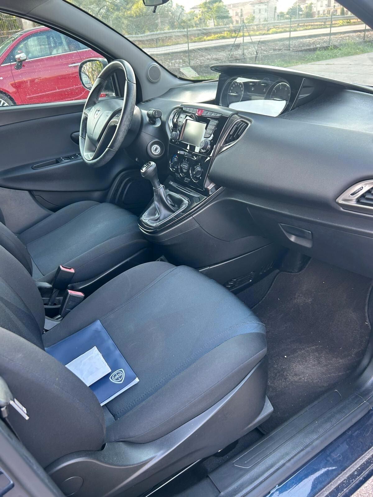 Lancia Ypsilon 1.3 MJT 16V 95 CV 5 porte S&S Gold OK NEO PATENTATI