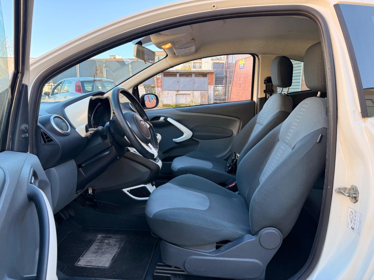 Ford Ka Restayling 1.3M.jet 75CV Titanium Immacolata