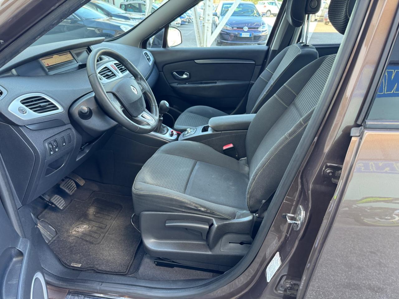 Renault Scenic X-Mod 1.5 dCi 110CV Luxe