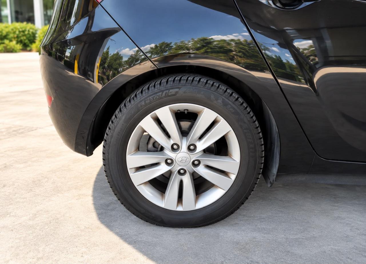Hyundai ix20 OK NEOPATENTATI BENZINA 12 MESI GARAN