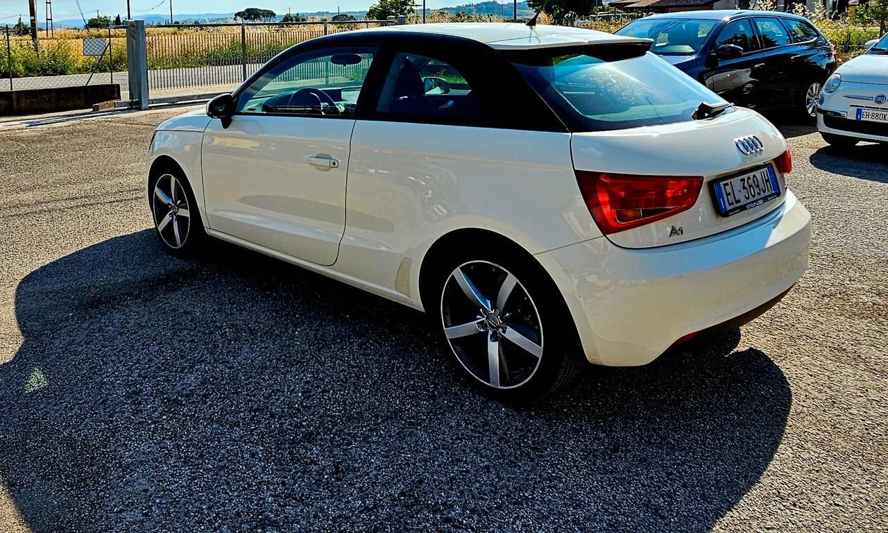 Audi A1 SPB 1.6 TDI S tronic Attraction