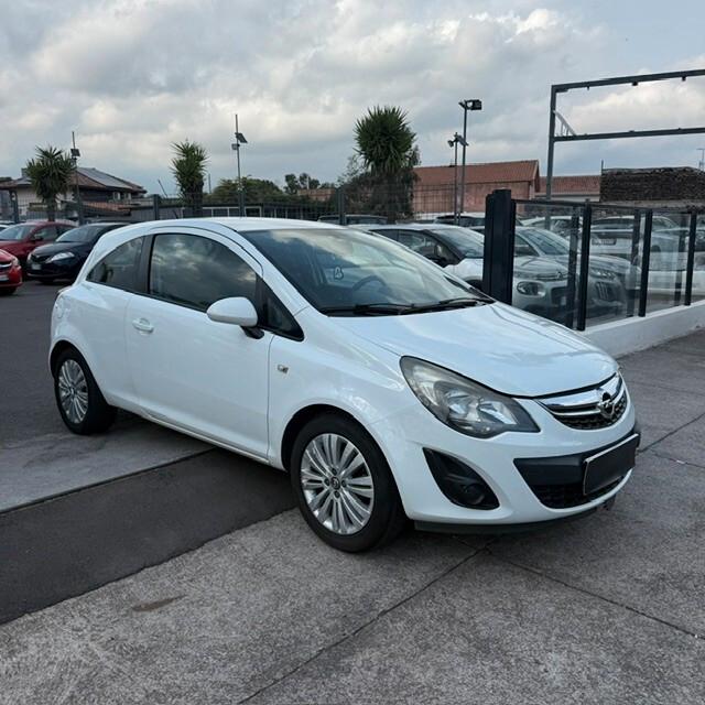 Opel Corsa 1.2 85CV 3 porte GPL-TECH Edition