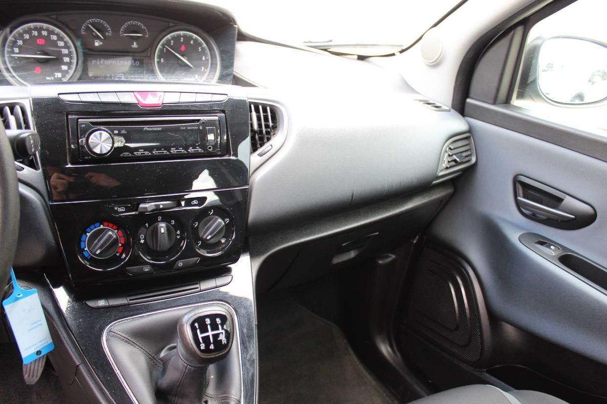 LANCIA - Ypsilon - 0.9 T.Air 85CV 5p. Met.Ec.Plat.