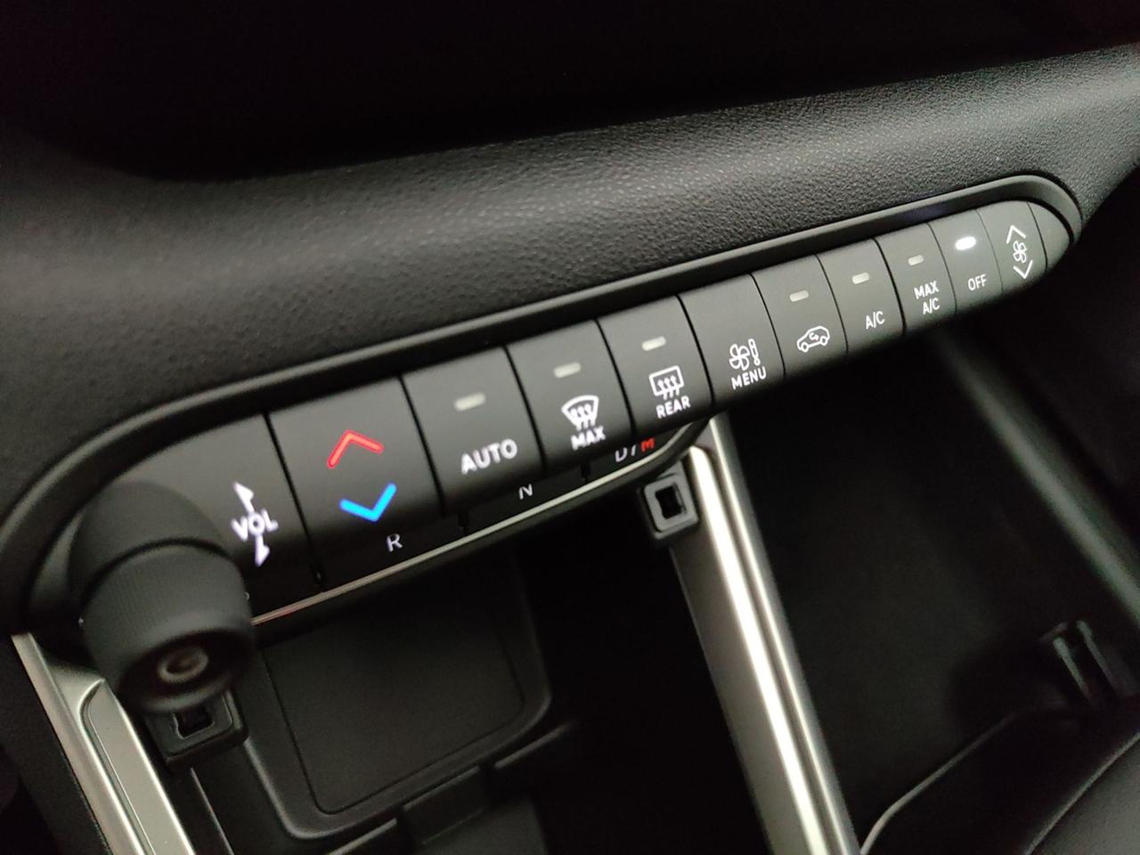 JEEP Avenger 1.2 MHEV 110CV TECH & SKY DCT (TETTO APRIBILE, INFOTAINMENT & CONVENIENCE PACK LIGHT)