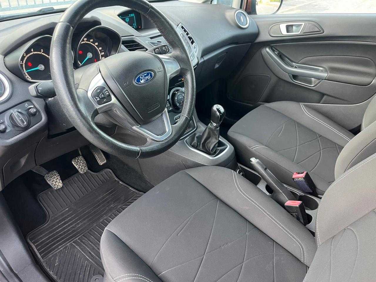 Ford Fiesta 1.0 benz SOLO 69.000KM
