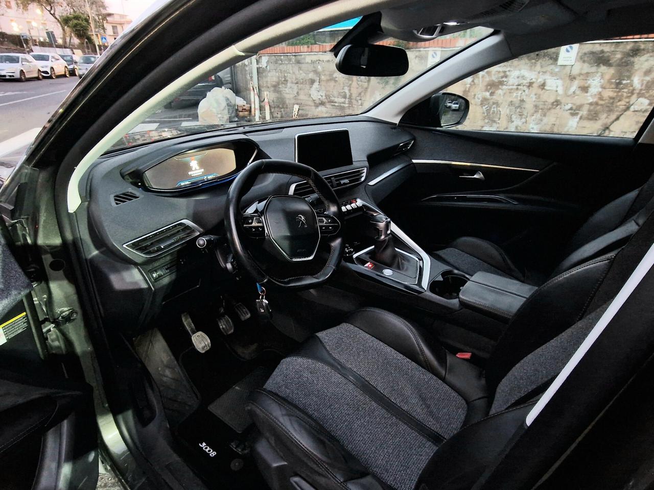 Peugeot 3008 BlueHDi 120 S&S Allure