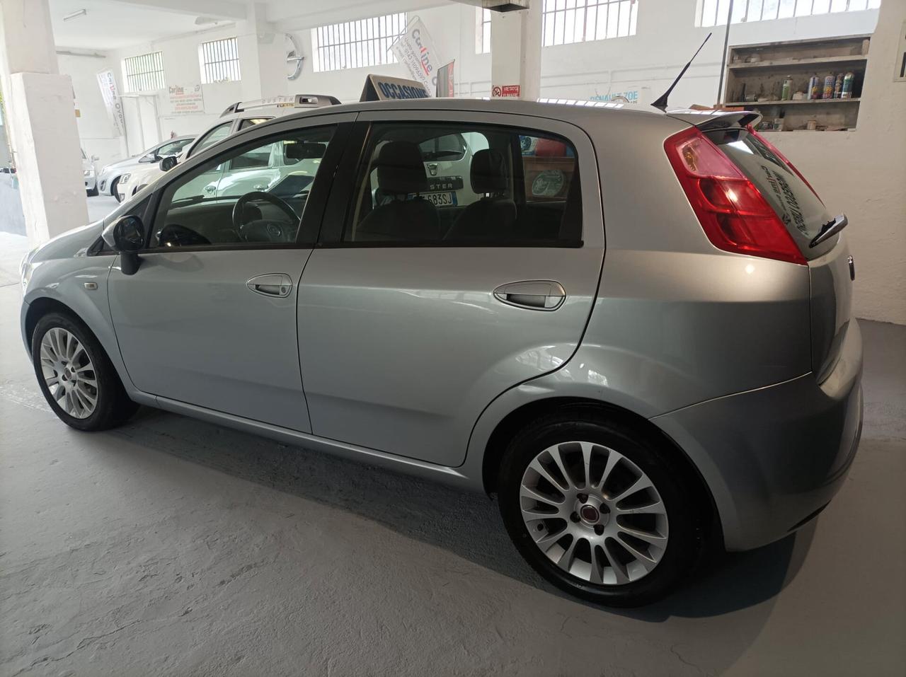 Fiat Grande Punto 1.2 Frizione e Distrib Nuova!!!