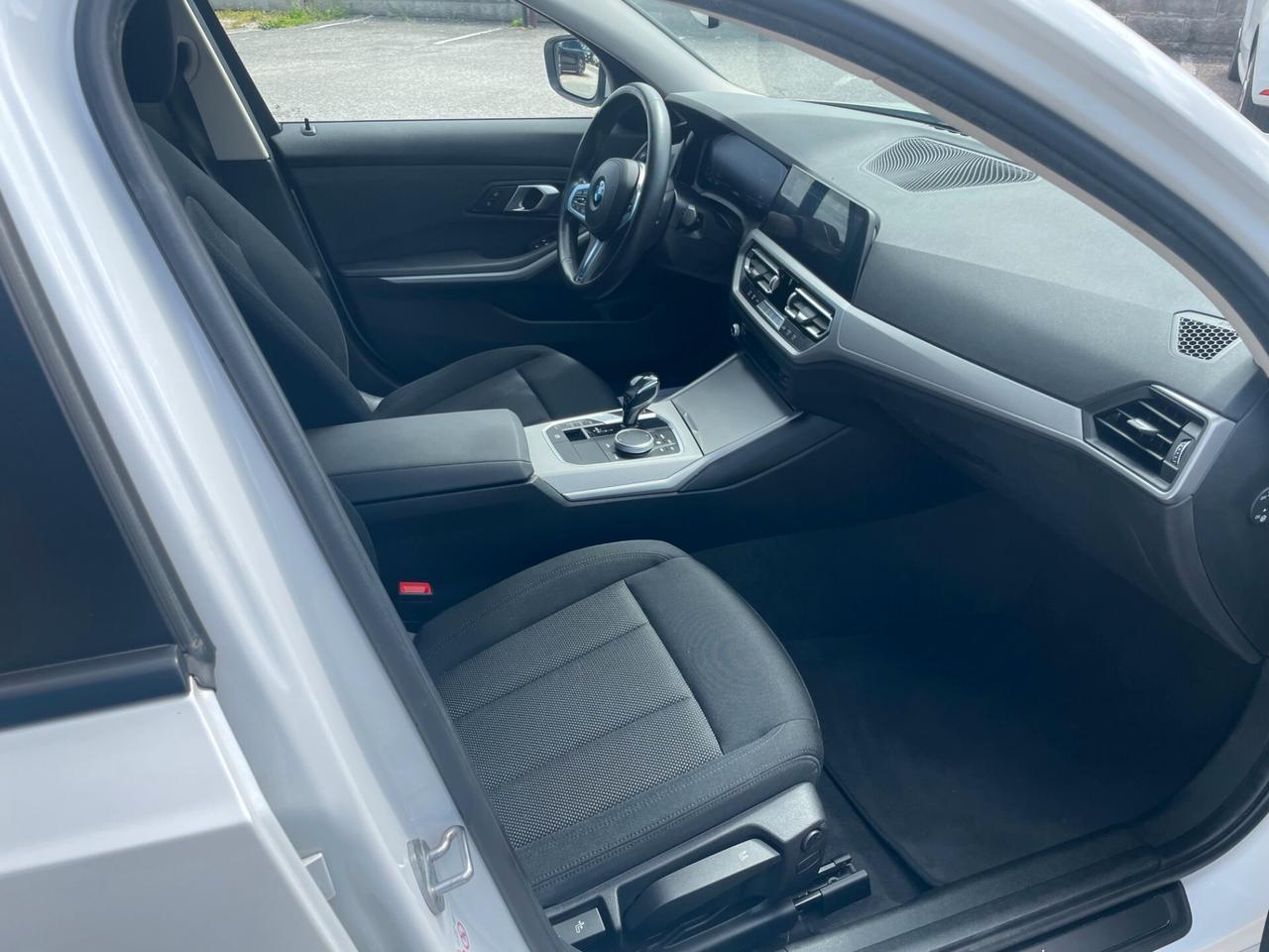 Bmw 318d 48V Touring Sport Cam. Aut.