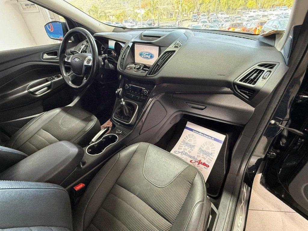 Ford Kuga 2.0 TDCI 150 CV S&S 4WD Titanium