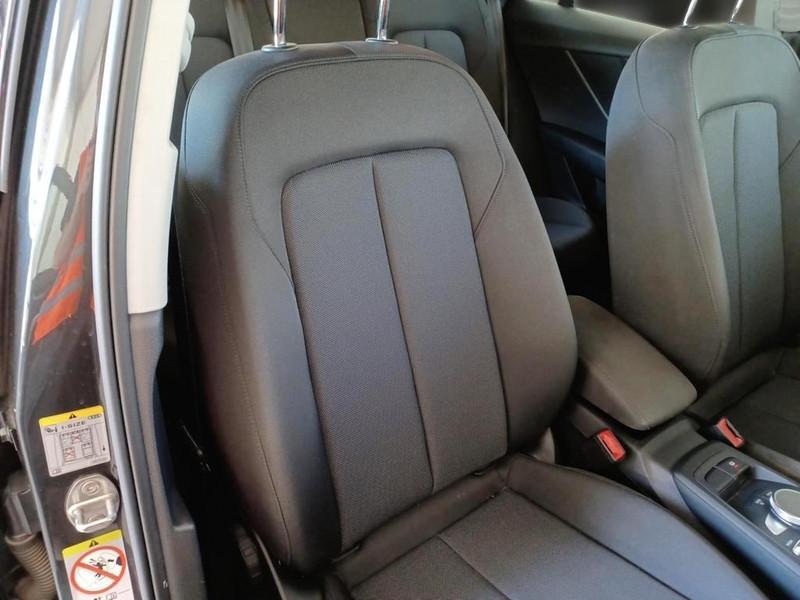 AUDI Q2 2.0 30 TDI BUSINESS S TRONIC SUV