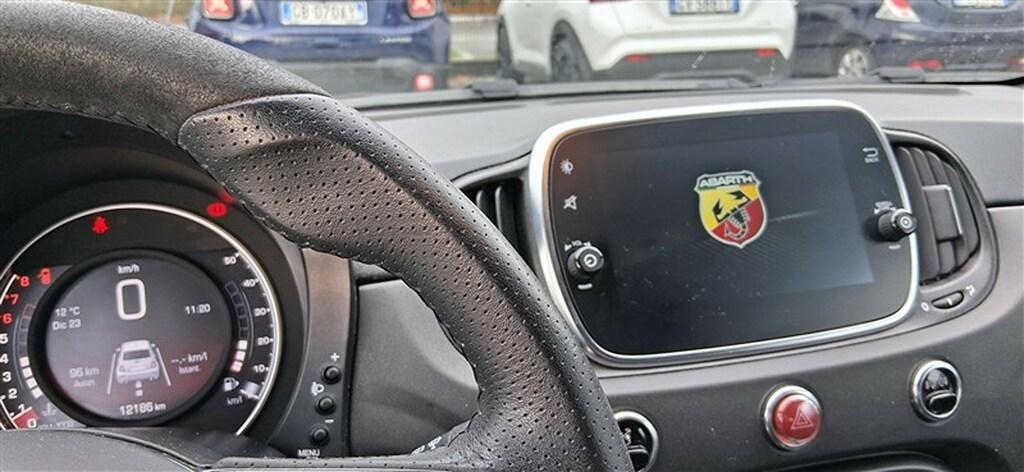 Abarth 595 1.4 T-Jet esseesse