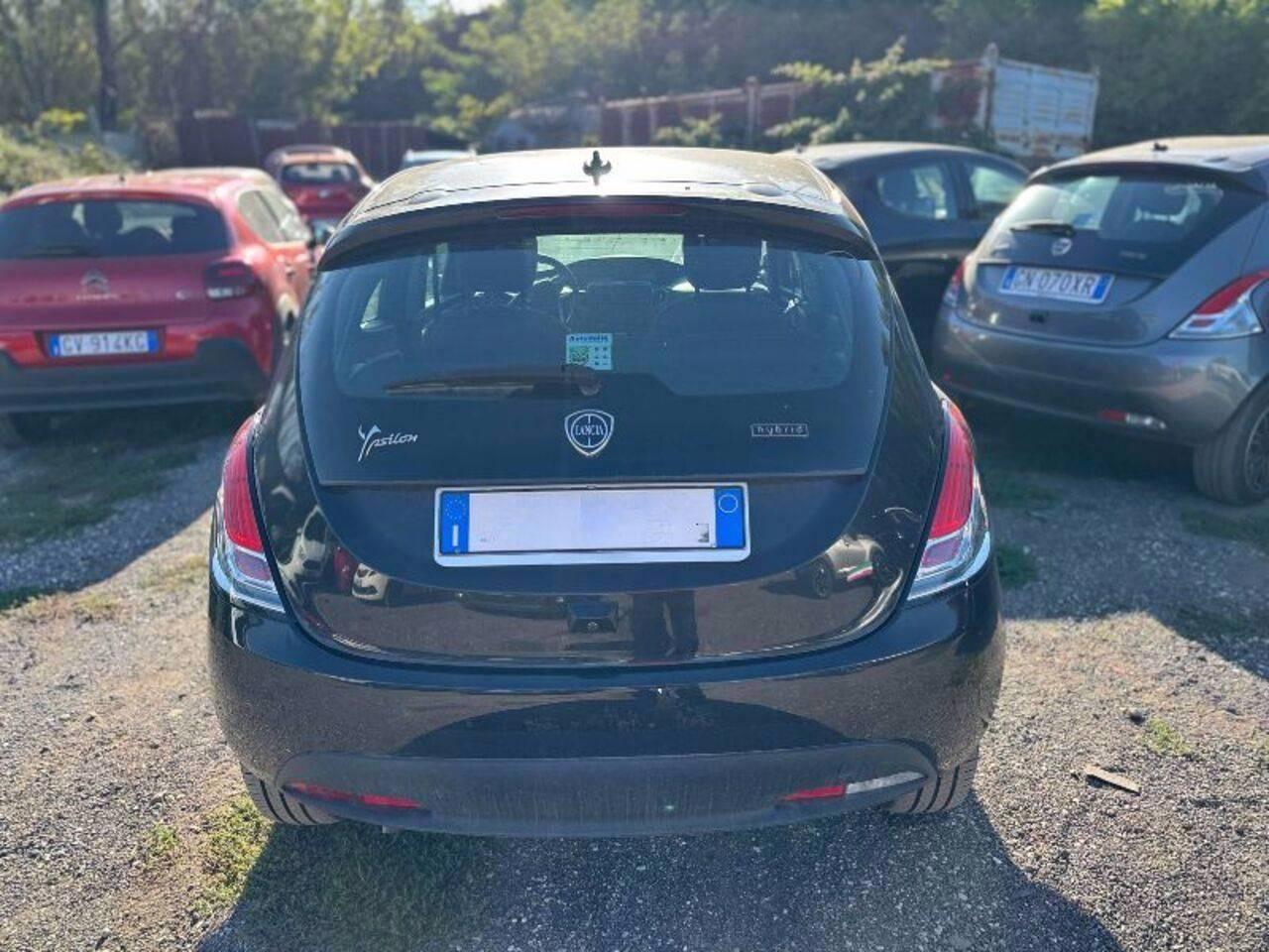 LANCIA Ypsilon III 2021 - Ypsilon 1.0 firefly hybrid Gold s&s 70cv