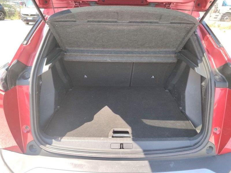 Peugeot 2008 p.t. 130 S&S Allure Navi Pack