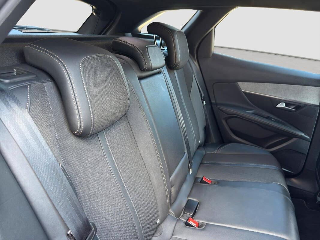 Peugeot 3008 BlueHDi 130 EAT8 GT 2022