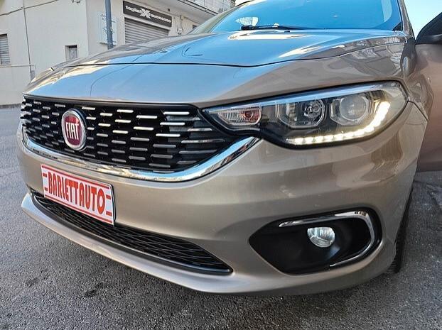 FIAT Tipo Sw 1.6 Mjt *NAVI/CAMERA* - 11/2017