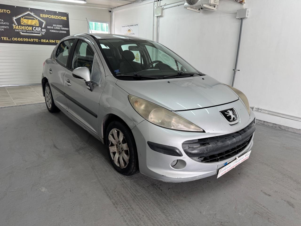 Peugeot 207 1.4 HDi 70CV 5p. ONE Line