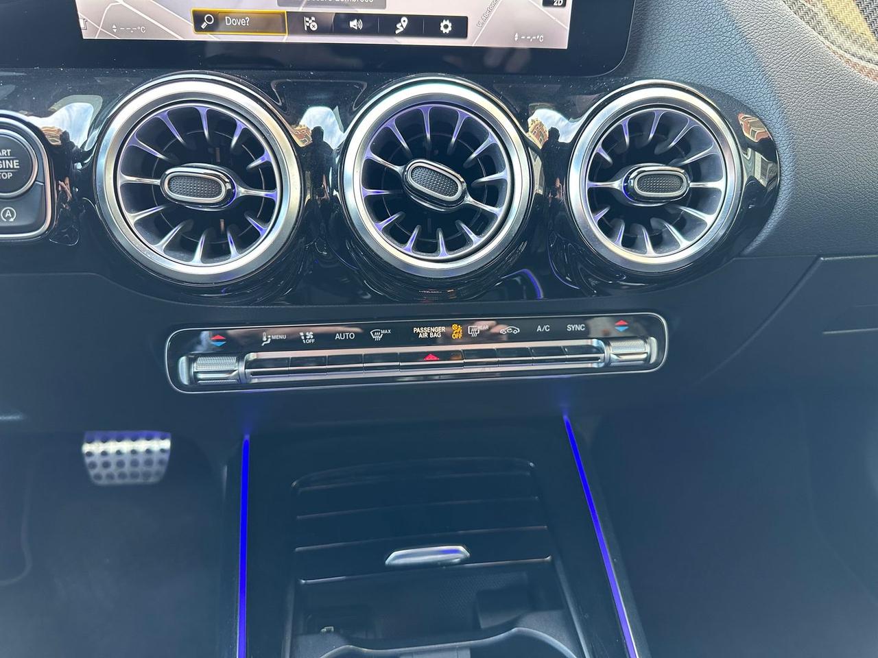 Mercedes-Benz GLA 35 AMG Premium #10246