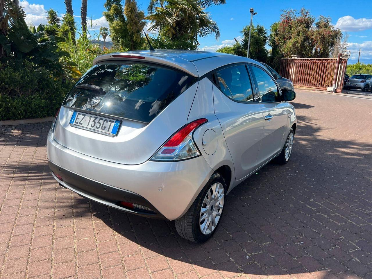 Lancia Ypsilon 1.3 MJT 16V 95 CV 5 porte S&S Elle