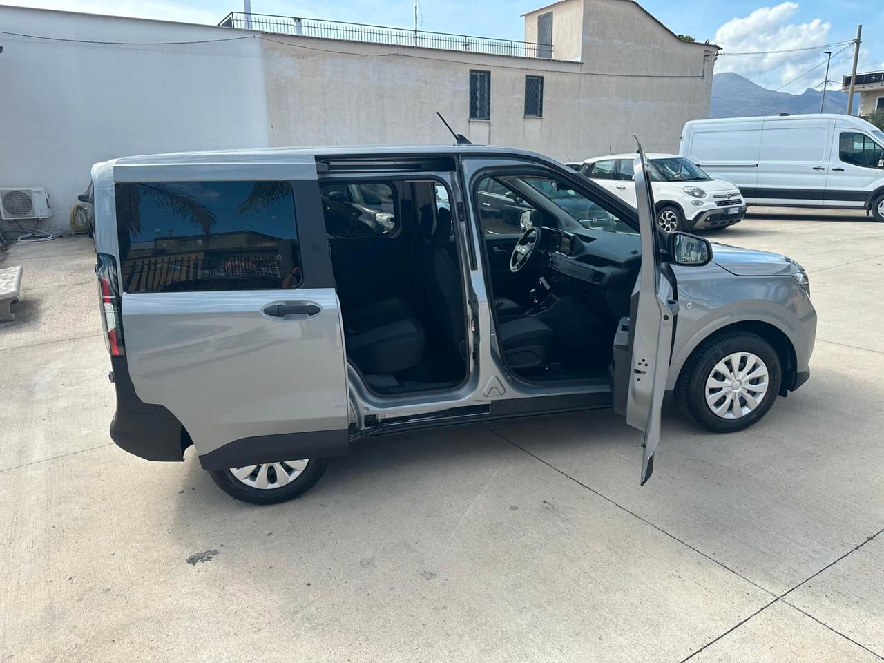 Ford Transit Courier 1.5 EcoBlue 100CV Van DC Trend