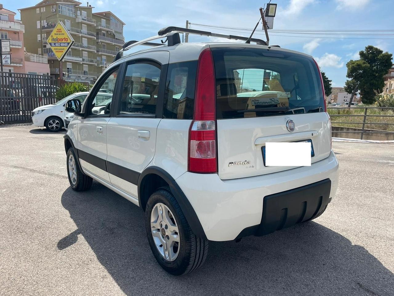 Fiat Panda 1.3 MJT 16V DPF 4x4 Climbing