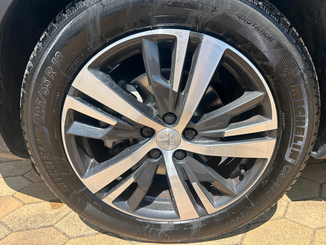 Peugeot 3008 BlueHDi 130 S&S EAT8 Allure Pack