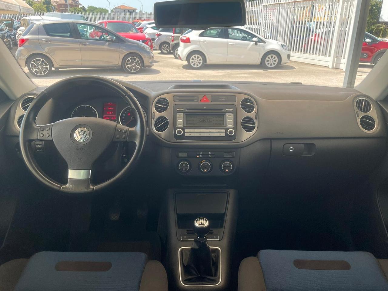Volkswagen Tiguan 2.0 16V TDI DPF Sport & Style (18°)