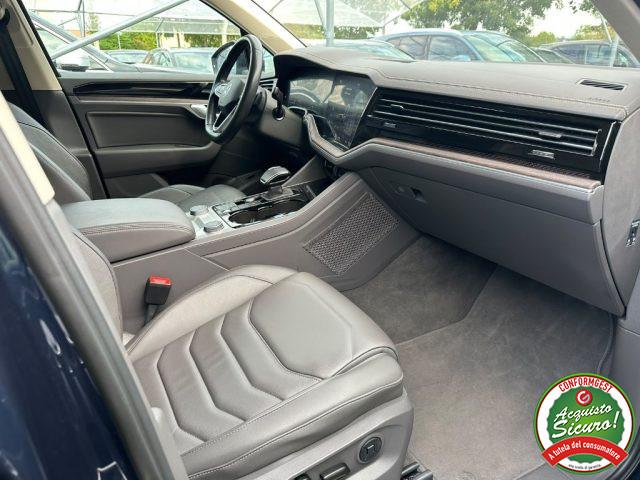 VOLKSWAGEN Touareg 3.0 V6 TDI SCR Atmosphere