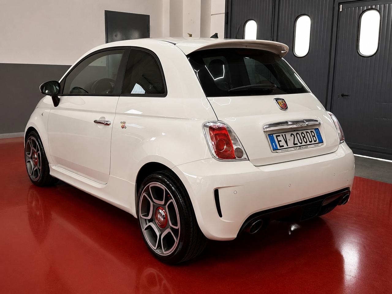 Abarth 500 1.4 Turbo T-Jet MTA Custom