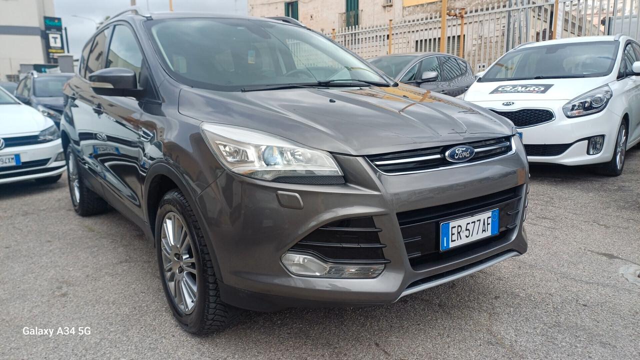 Ford Kuga 2.0 TDCI 140 CV 4WD Titanium