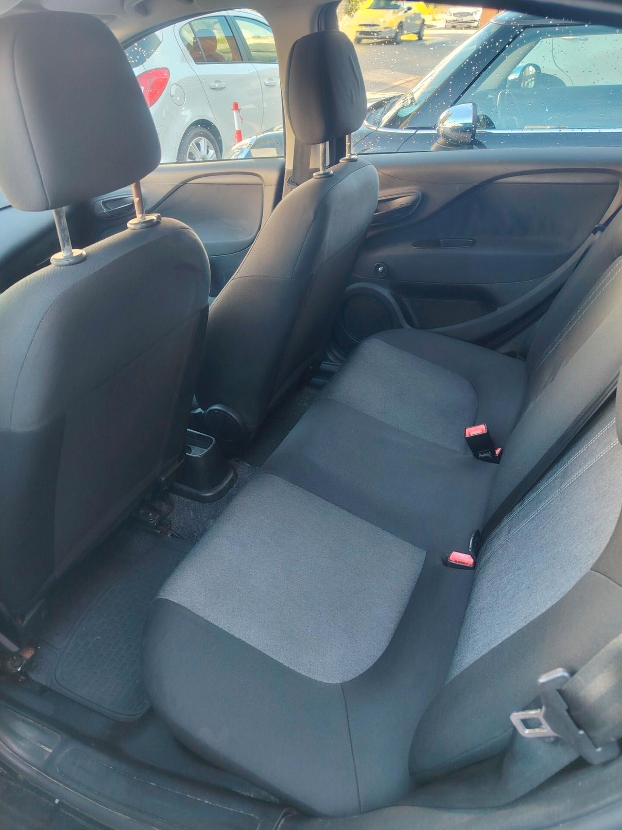 Fiat Punto 1.4 8V 5 porte Natural Power Lounge